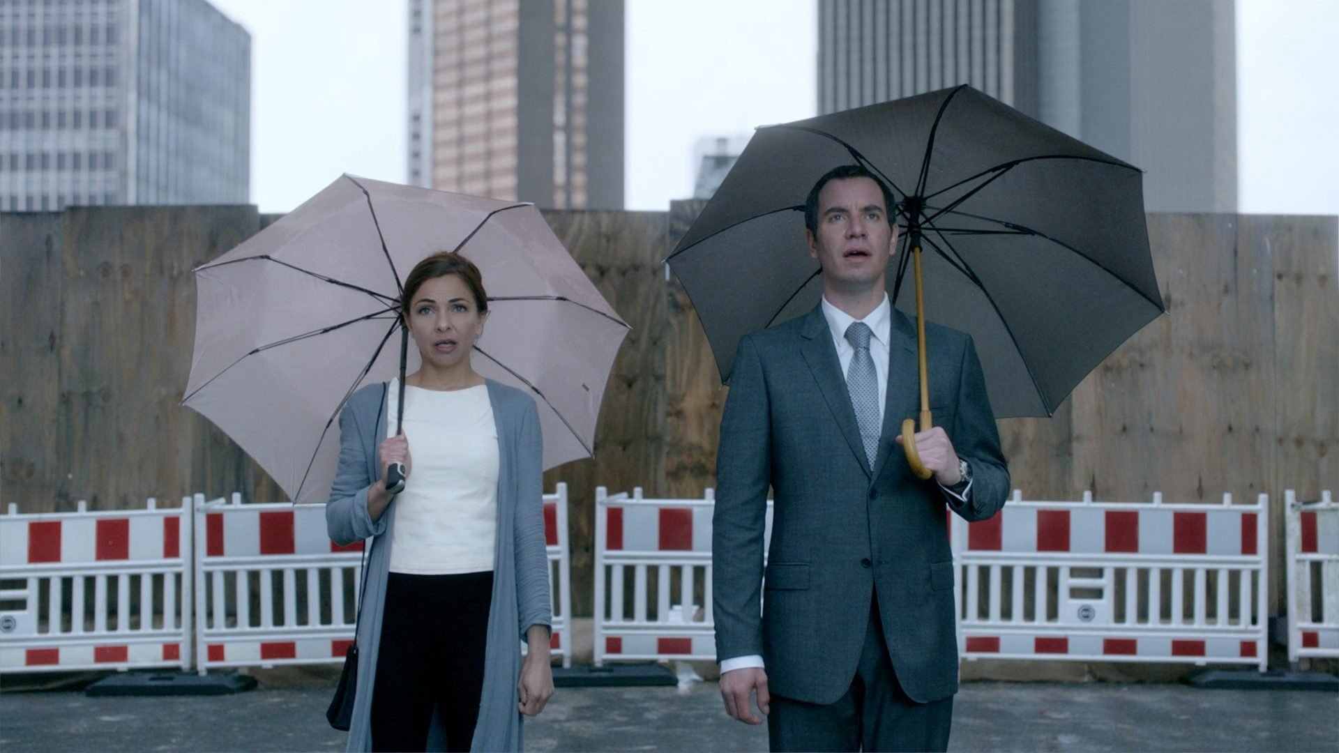 Bất Ngờ Bất Ngờ