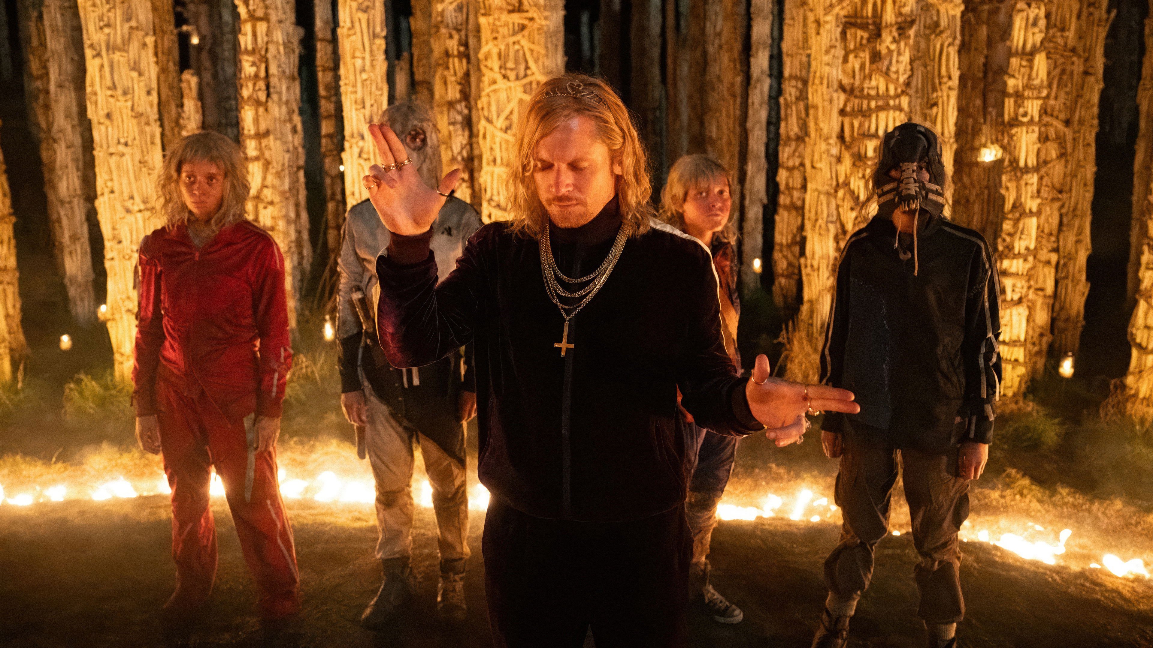 28 Năm Sau: Ngôi Đền Xương 28 Năm Sau: Ngôi Đền Xương